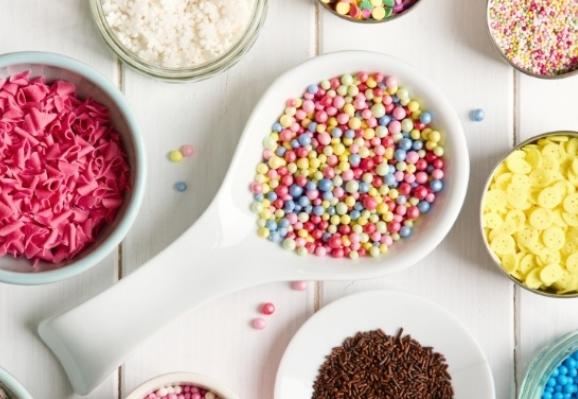 edible cake toppings