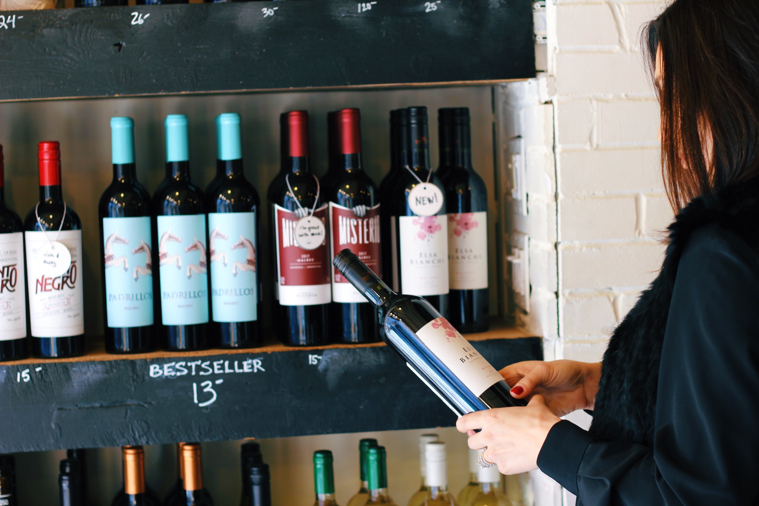 Tips When Buying a Bottle of Wine for a Dinner Party TSG