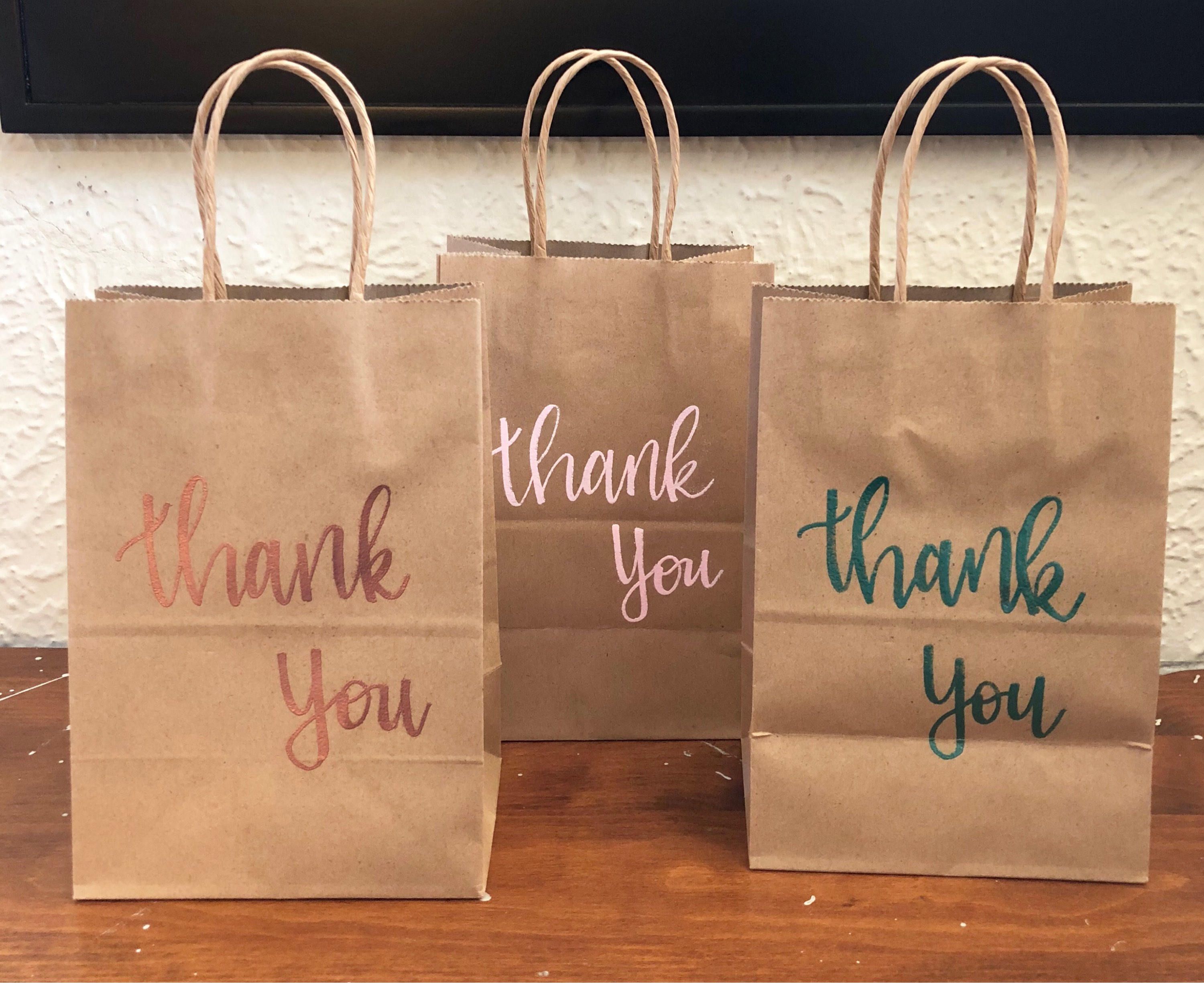 decorating paper bags for gifts