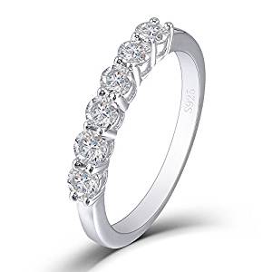 DOVEGGS Moissanite Wedding Band 