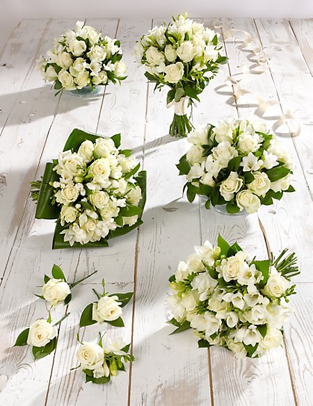 white roses bouquet