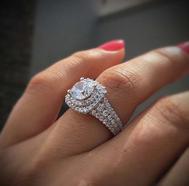 diamond engagement ring