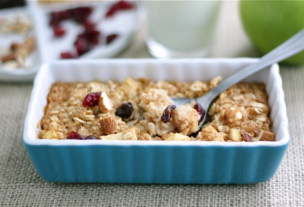 Cinnamon Apple Baked Oatmeal