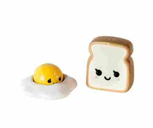 Ceramic Egg and Toast Salt and Pepper Shakers