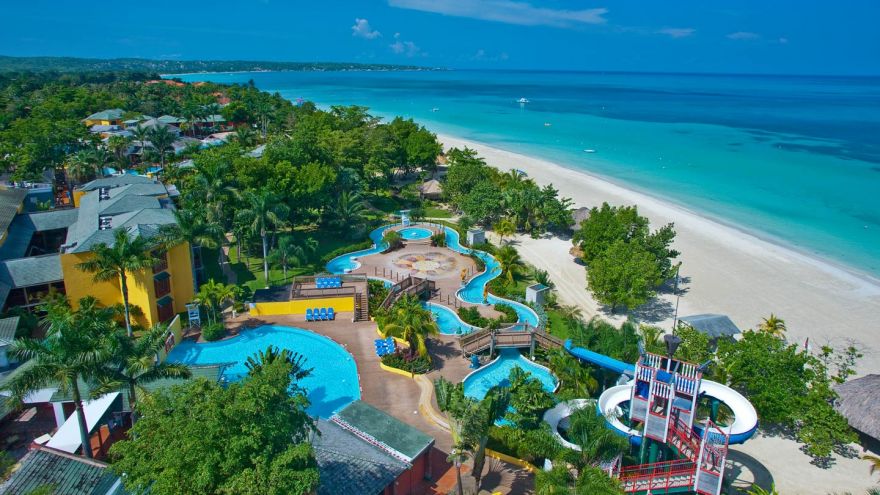 The 10 Best All Inclusive Family Resorts Across the US | ThatSweetGift