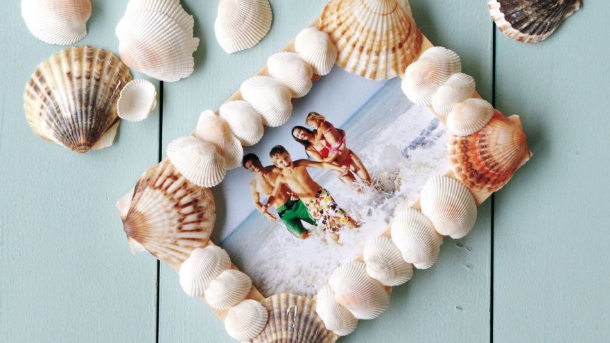 How to Make a Seashell Picture Frame: Tutorial