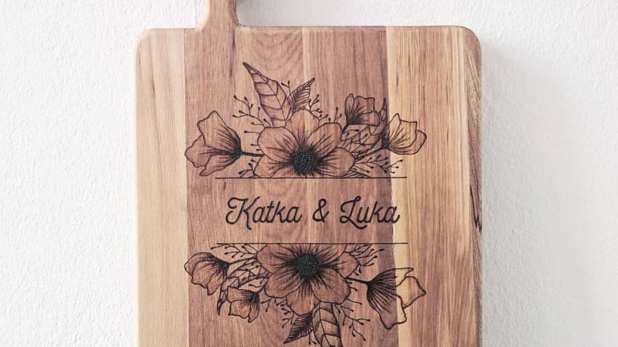 5 Personalized Wedding Gifts: Affordable & Unique!