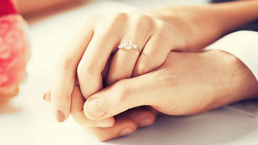 How Much to Spend on an Engagement Ring? A Short Guide to Engagement Ring Shopping