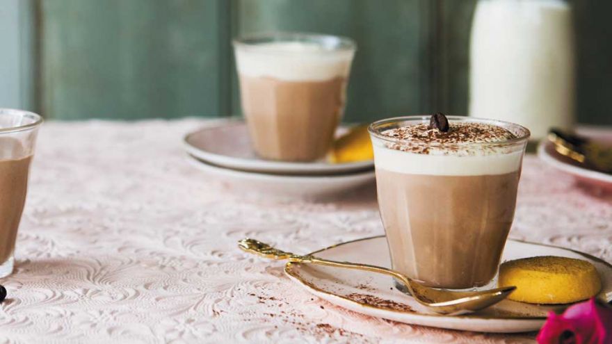 How to Make a Latte at Home? Latte Addicts Just Took Over Our Blog!