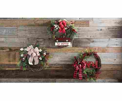 How to Make a Christmas Wreath: 3 Quick Tutorials