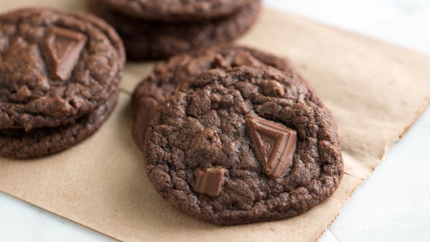 Our Favorite No-Bake Chocolate Cookies Recipes!