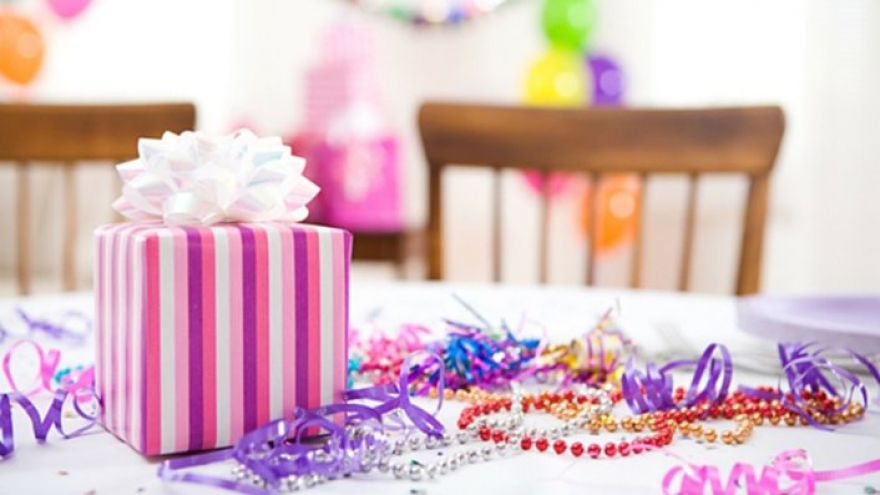 What Is An Appropriate Gift For A Quinceanera / Quinceanera Gift Etiquette Do You Give A Gift At A Quinceanera / By the time they're done nasa will be calling them for a job!